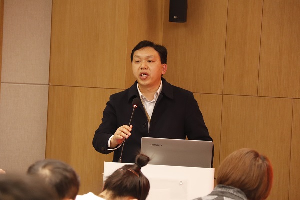 6、好博在线（中国）唯一官方网站总工程师苏群山主持会议 .JPG