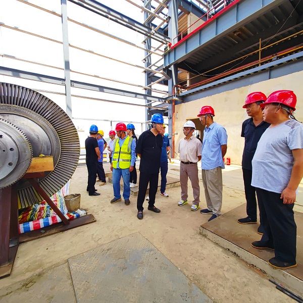 董事长一行现场视察.jpg 董事长一行现场视察.jpg