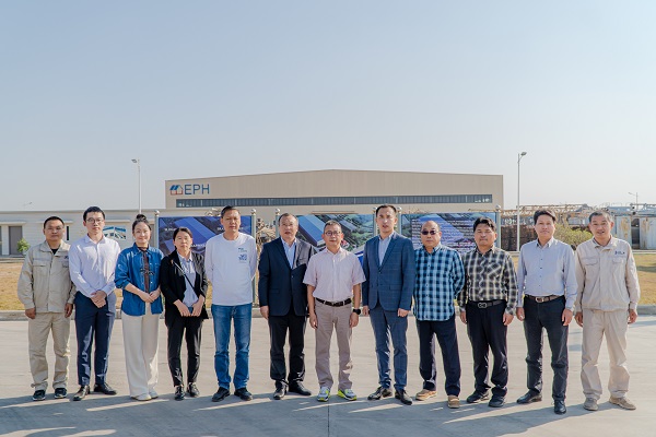 1董事长一行视察费萨拉巴德M3建材产业园基地.jpg 1董事长一行视察费萨拉巴德M3建材产业园基地.jpg